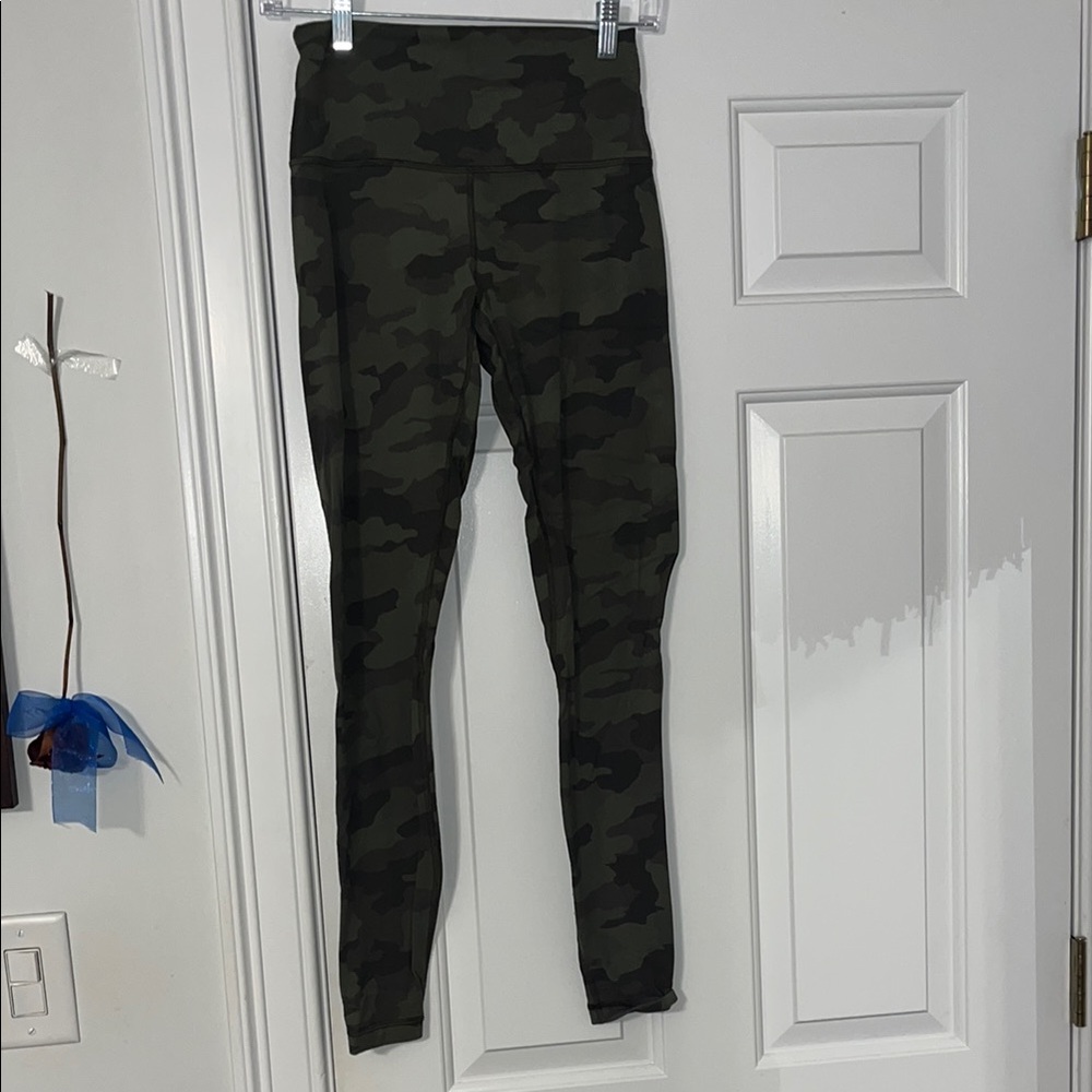 Lululemon Athletica Green Camouflage Leggings